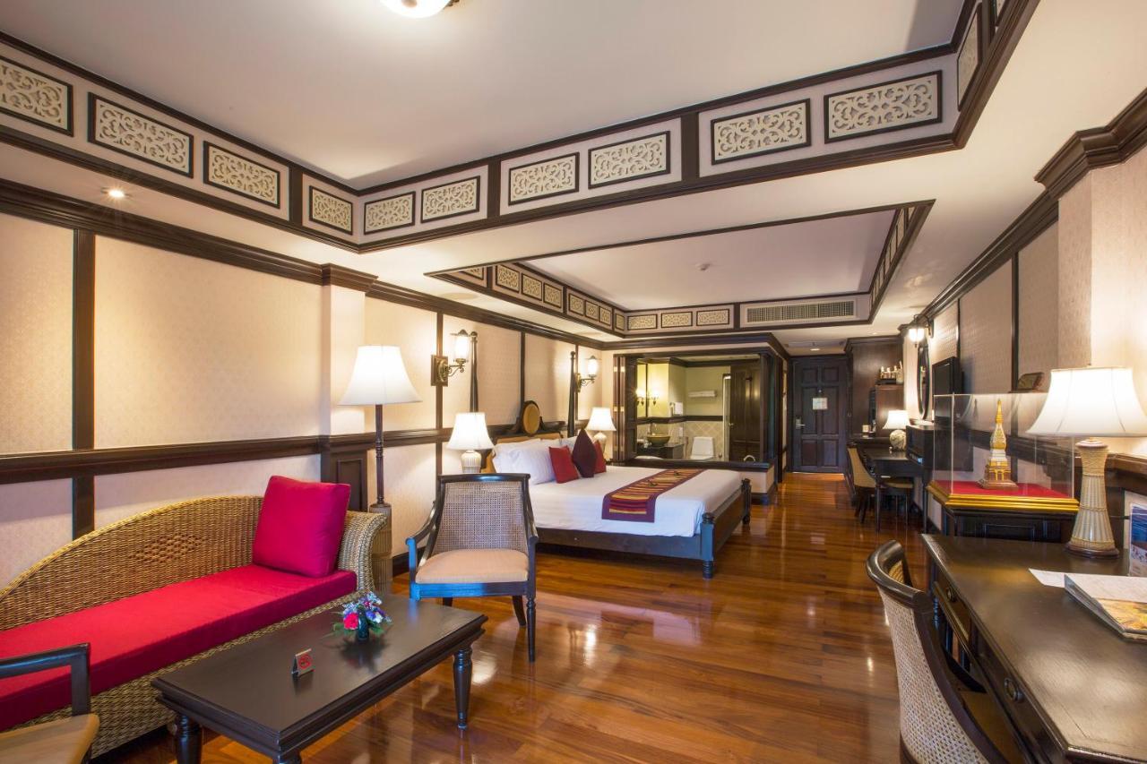 Grand Deluxe Room