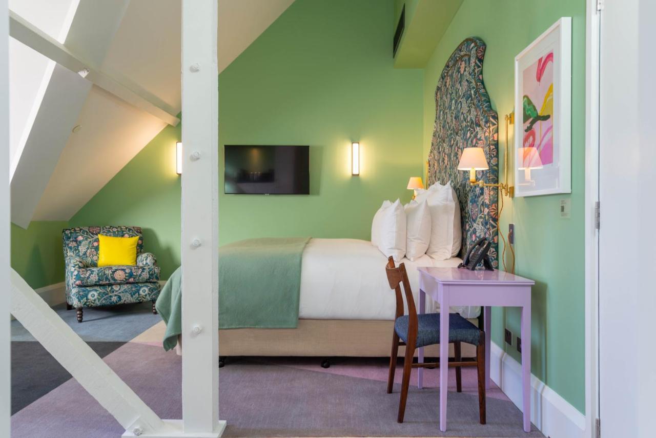 Prestige Room