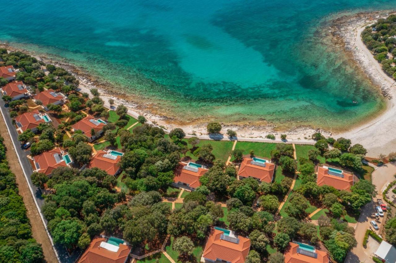 BeachSide Villa Swimming Pool