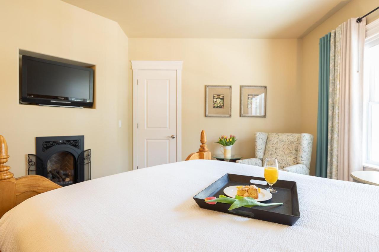 Queen Suite