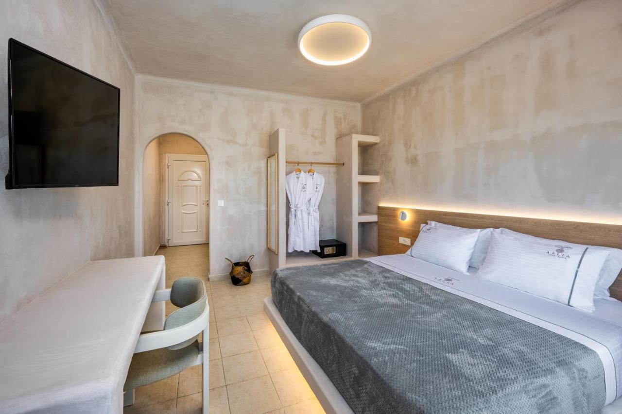 Junior Suite with Pool View
