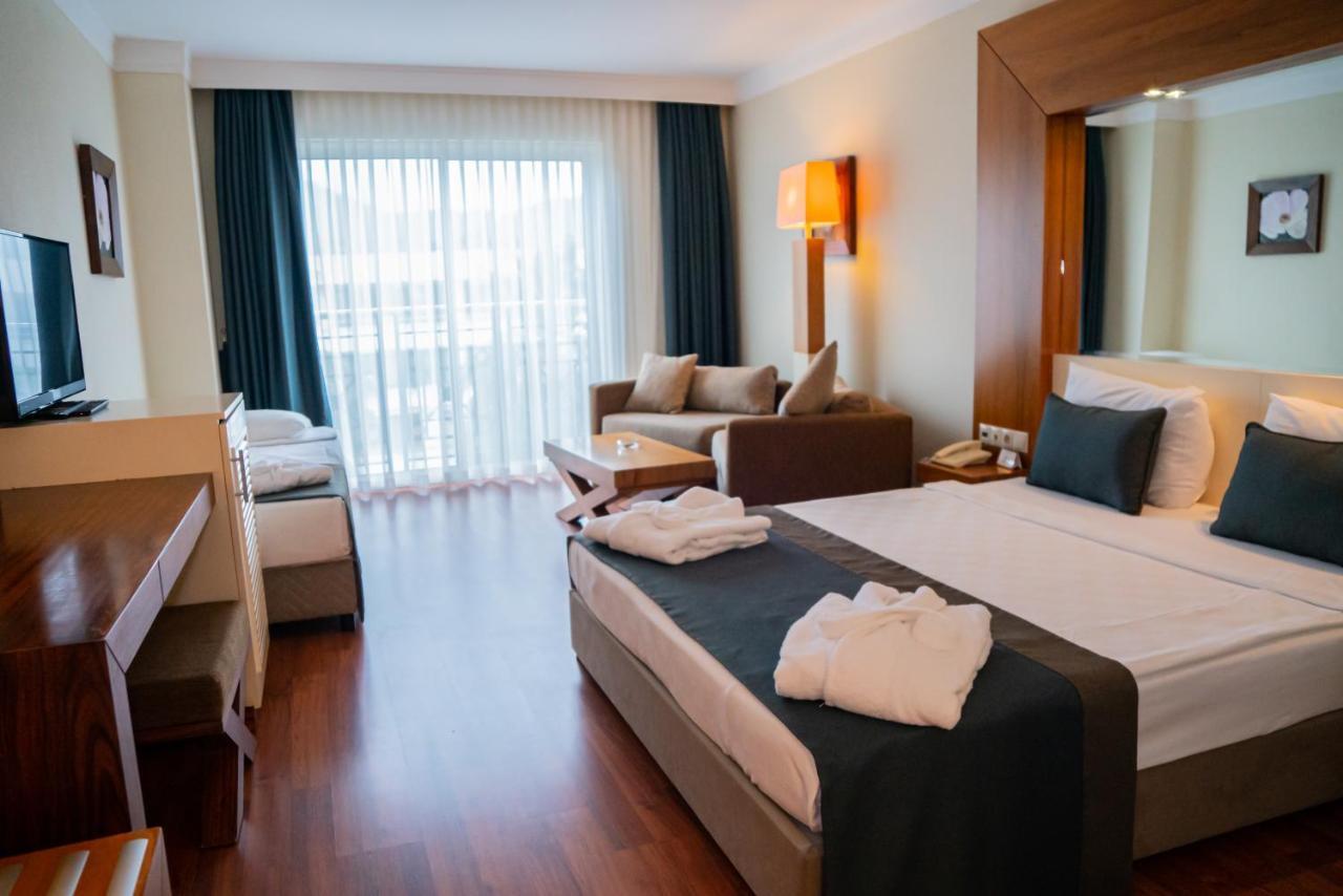 Double or Twin Room Pool View