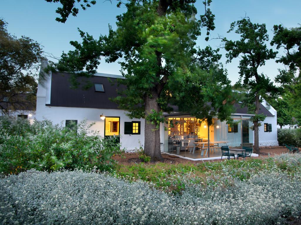 Two-Bedroom Cottage,910327054:JPEG