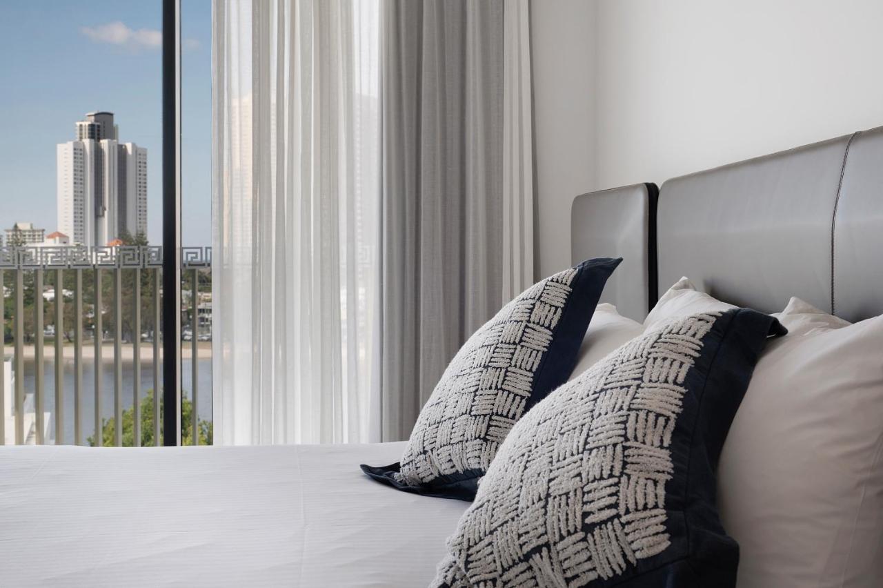 Executive Penthouse Style Seaview Apartment