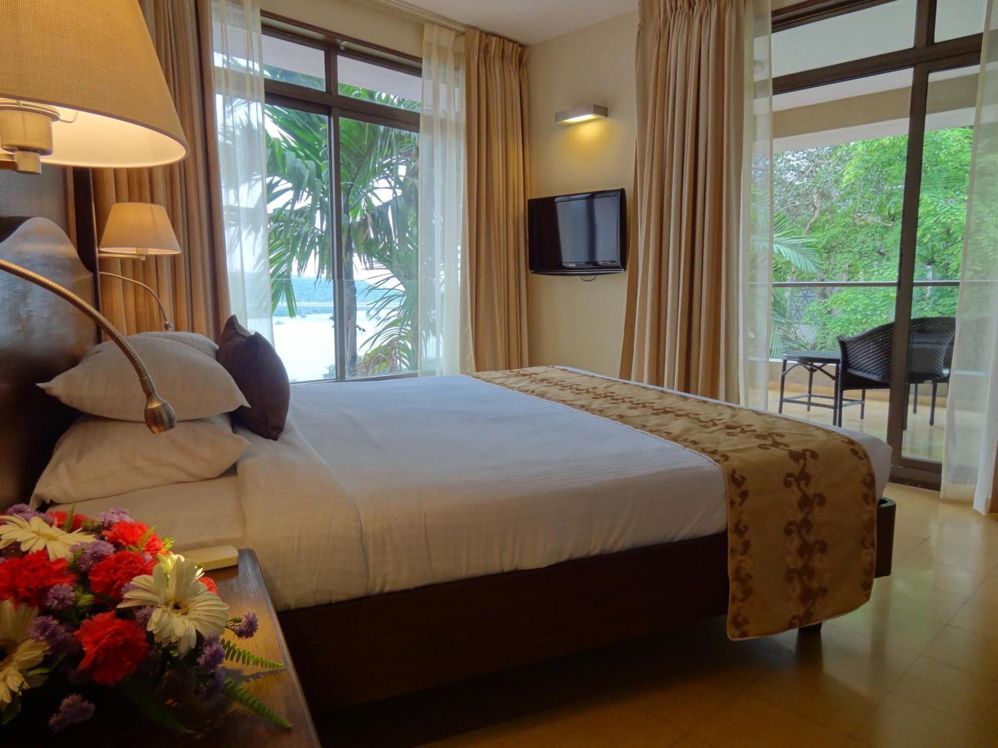 Suite with Balcony,134964054:JPEG