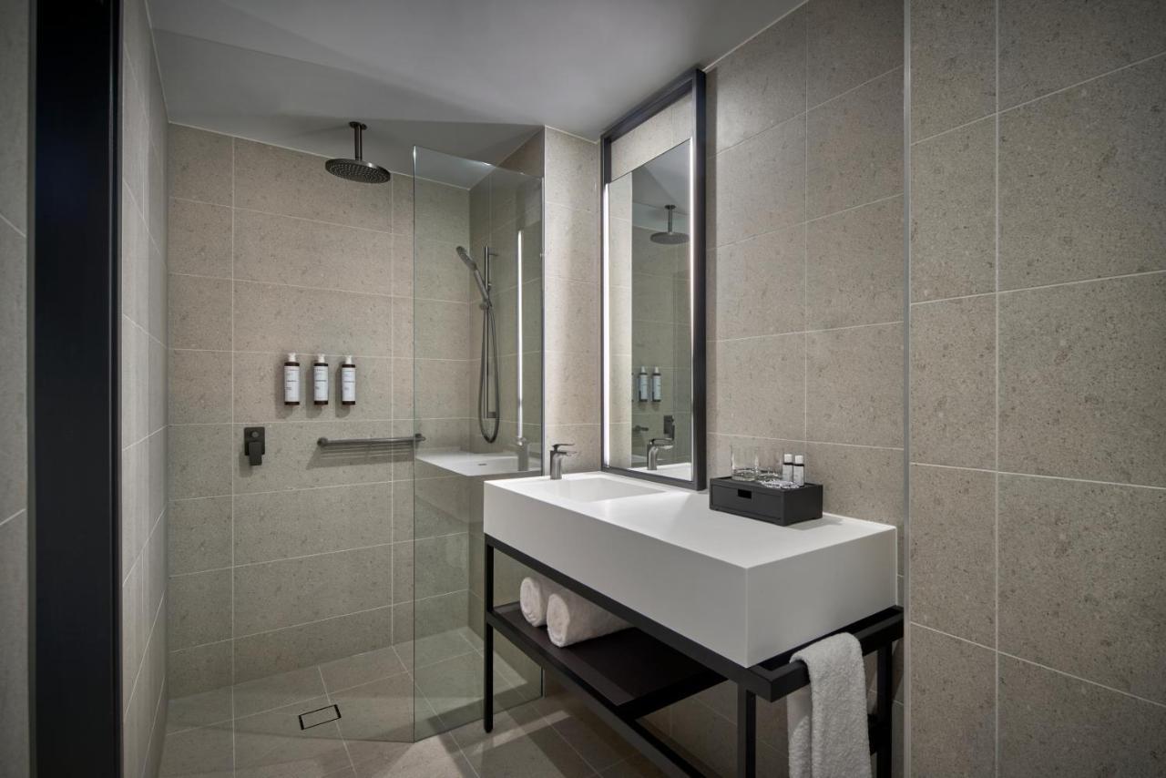 Superior Guest Room 1King Urban view