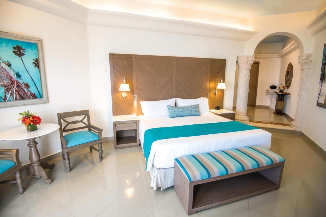 Junior Suite 1 King Bed