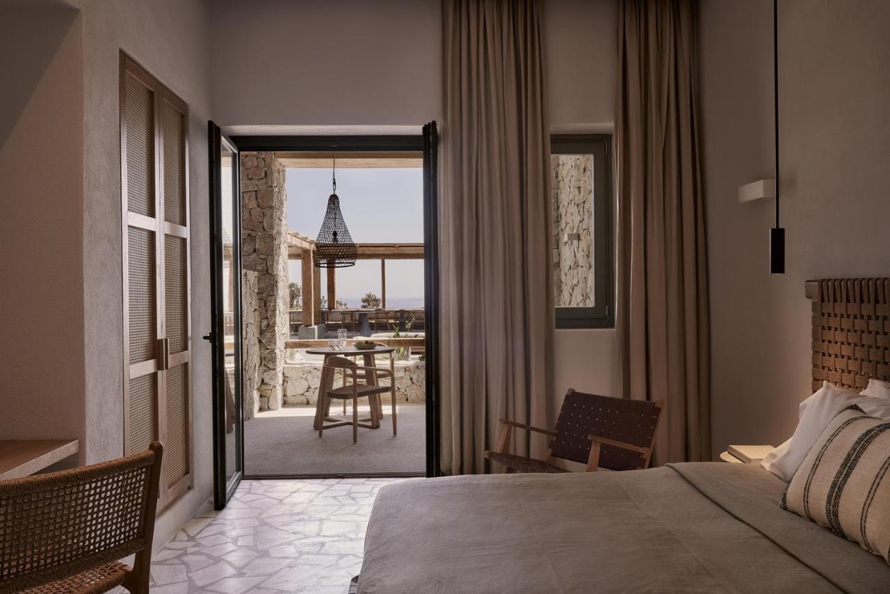 Junior Suite with Pool View,1256638543:JPEG