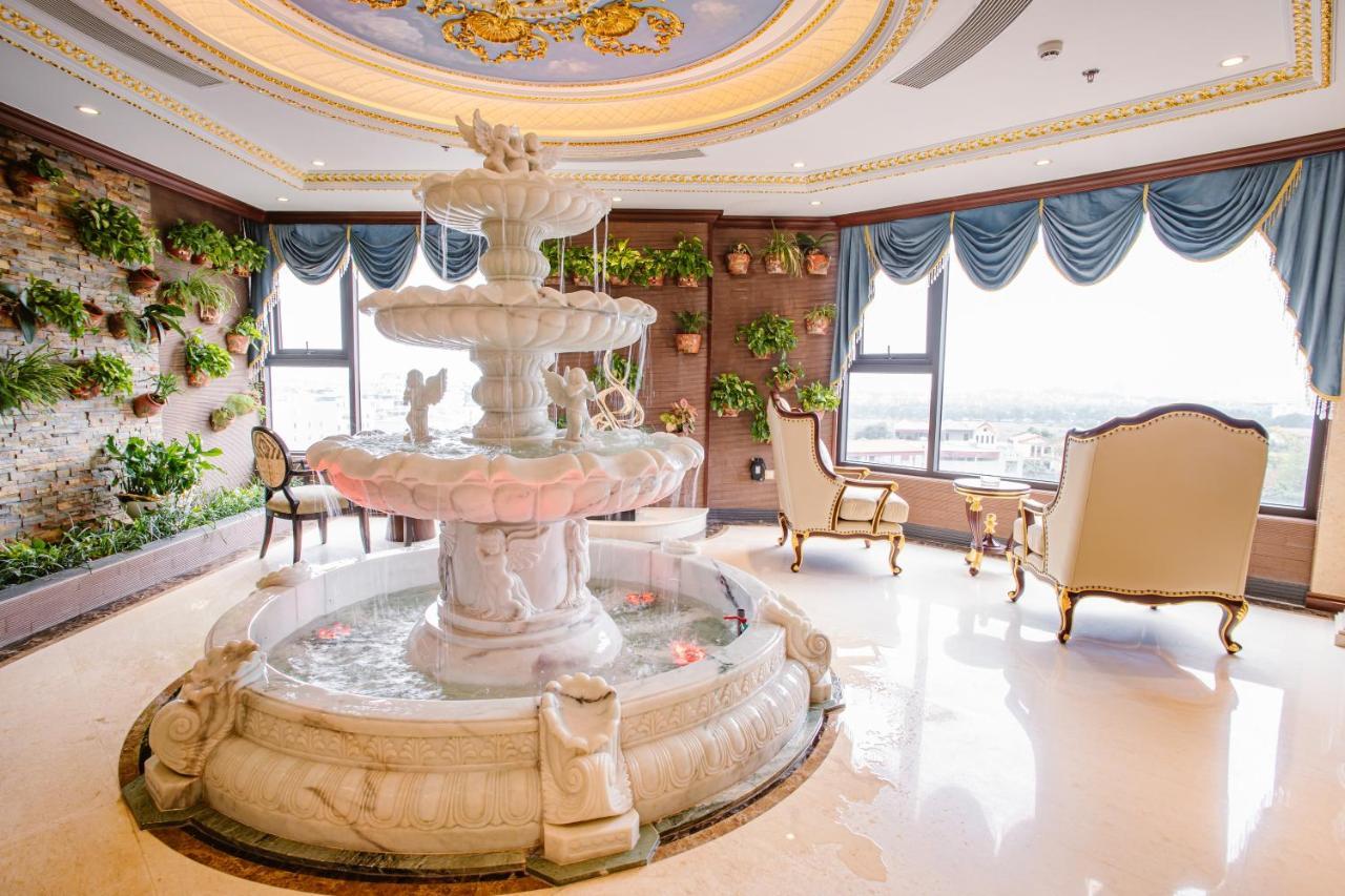 King Suite Spa Bath