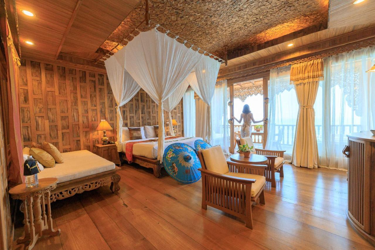 Grand Deluxe Double Ocean View