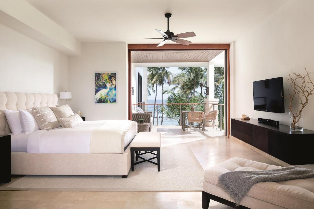 3 Bedroom Ocean Front Residence Balcony
