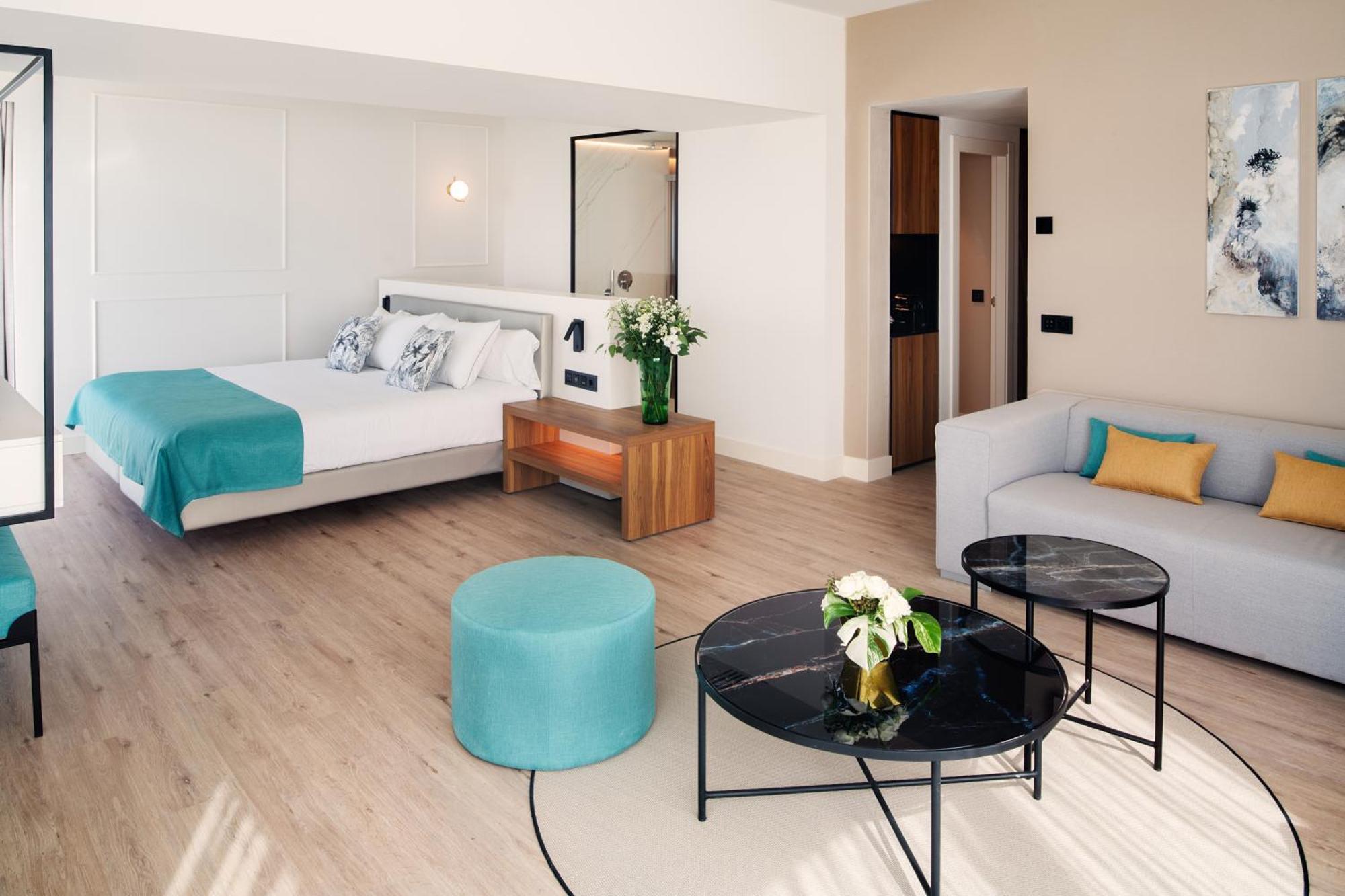 Deluxe Suite Sea View