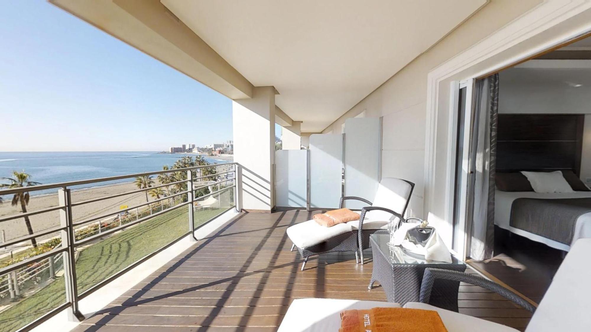 Superior Room with Sea View (2 Adults + 1 child),1272598576:JPEG