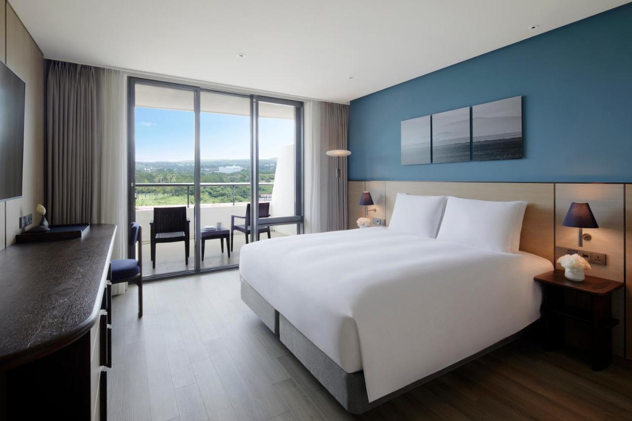 Deluxe King Room,1543329379:JPEG