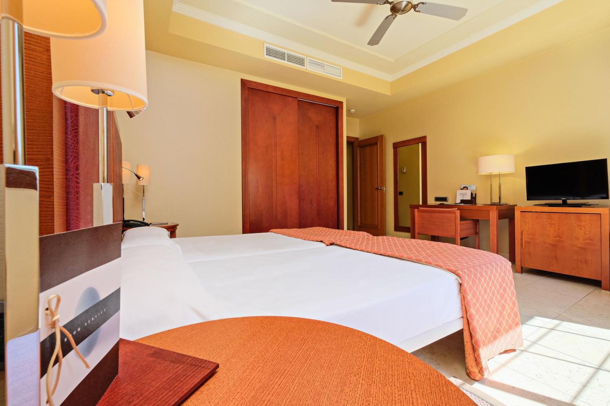 Double Room Mountain View