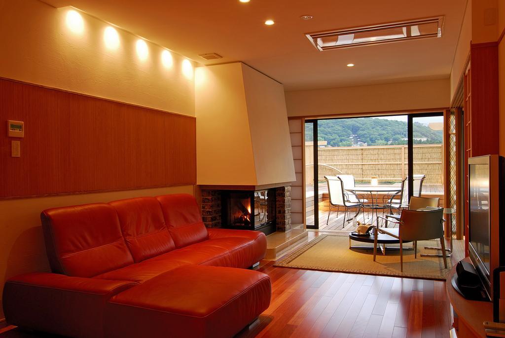 Luxury Suite Open-Air Bath