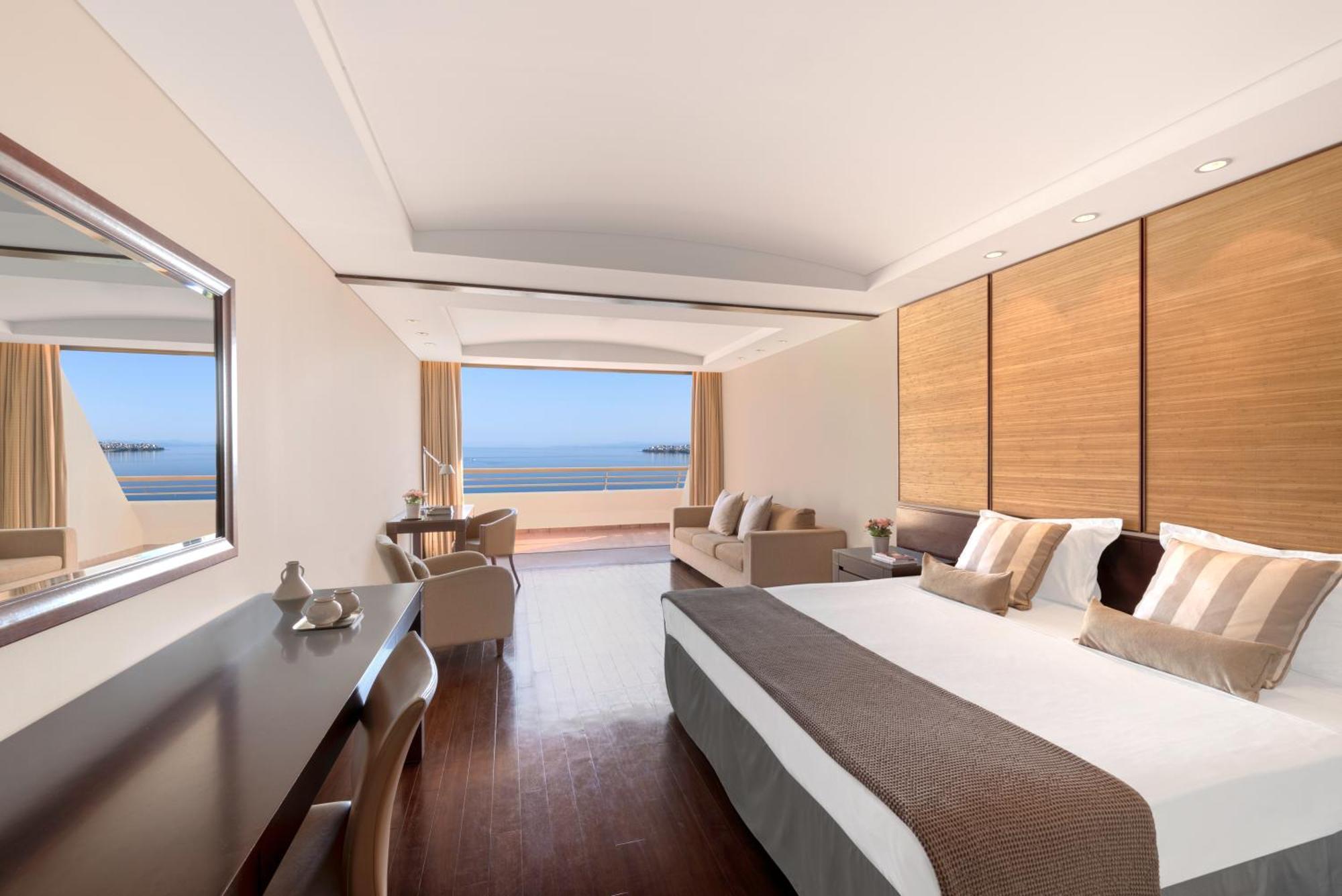 Junior Suite Golf View