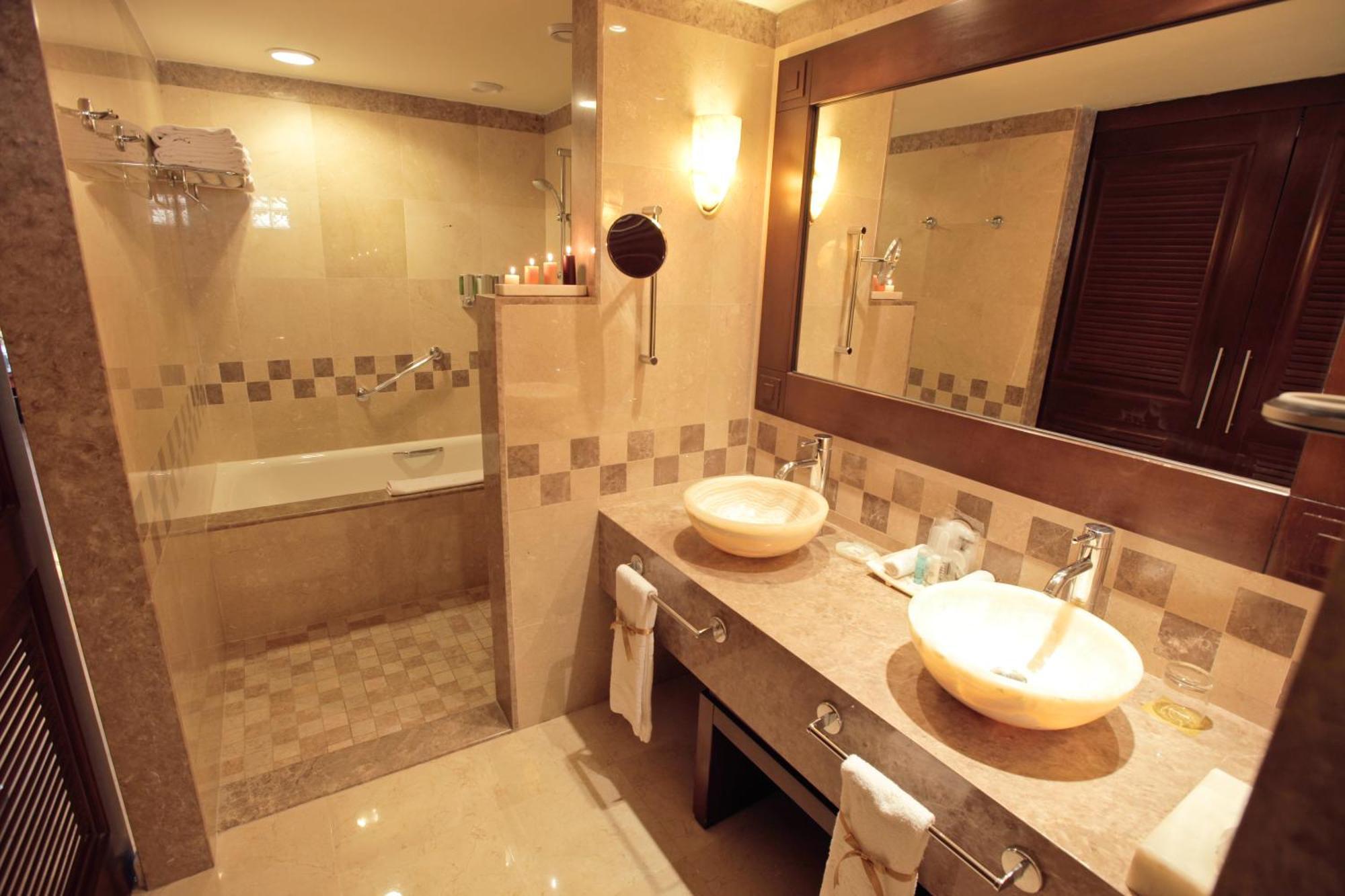 Junior Suite Ocean Front Premium Level,1273691650:JPEG
