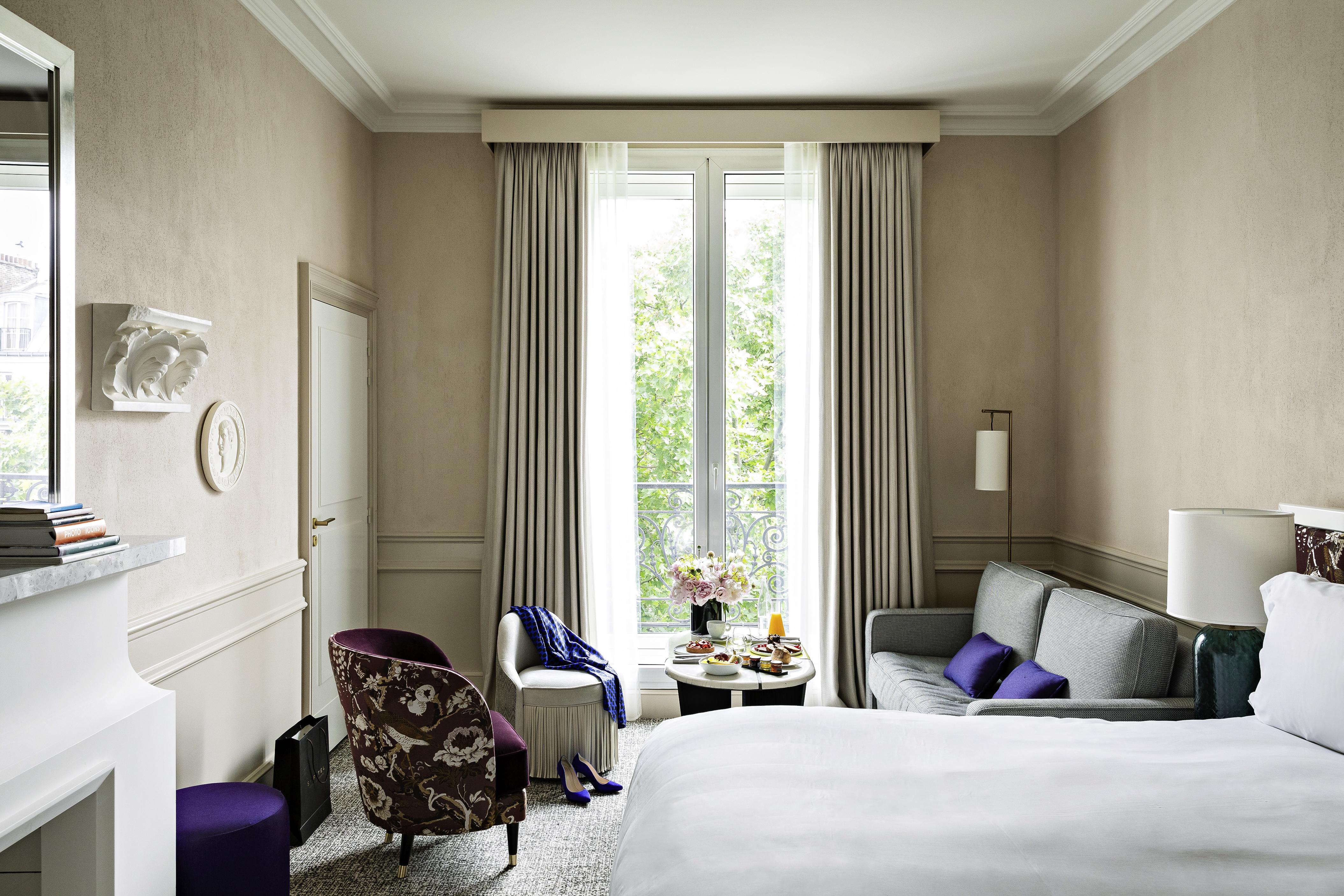 Junior King Suite with One King Bed/One Sofa Bed and Living Room - Courtyard or Rue Scribe View,1273965973:JPEG