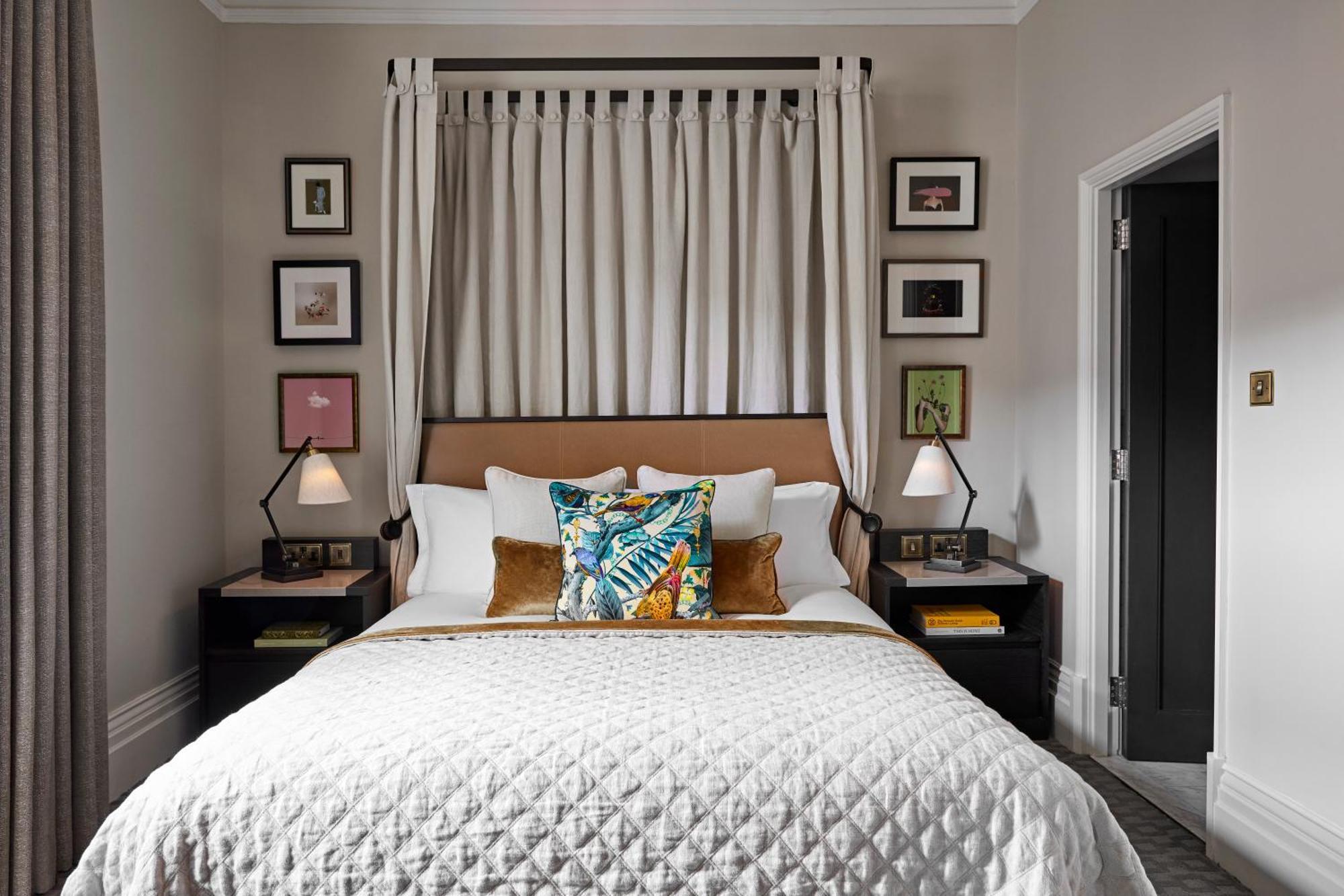 Queen Room,1274125591:JPEG