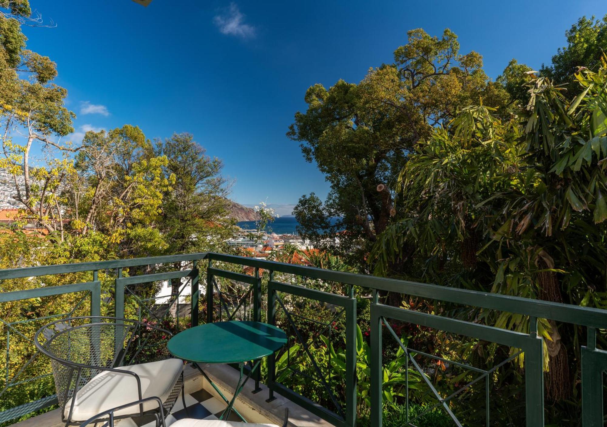 Junior Suite Garden View Balcony