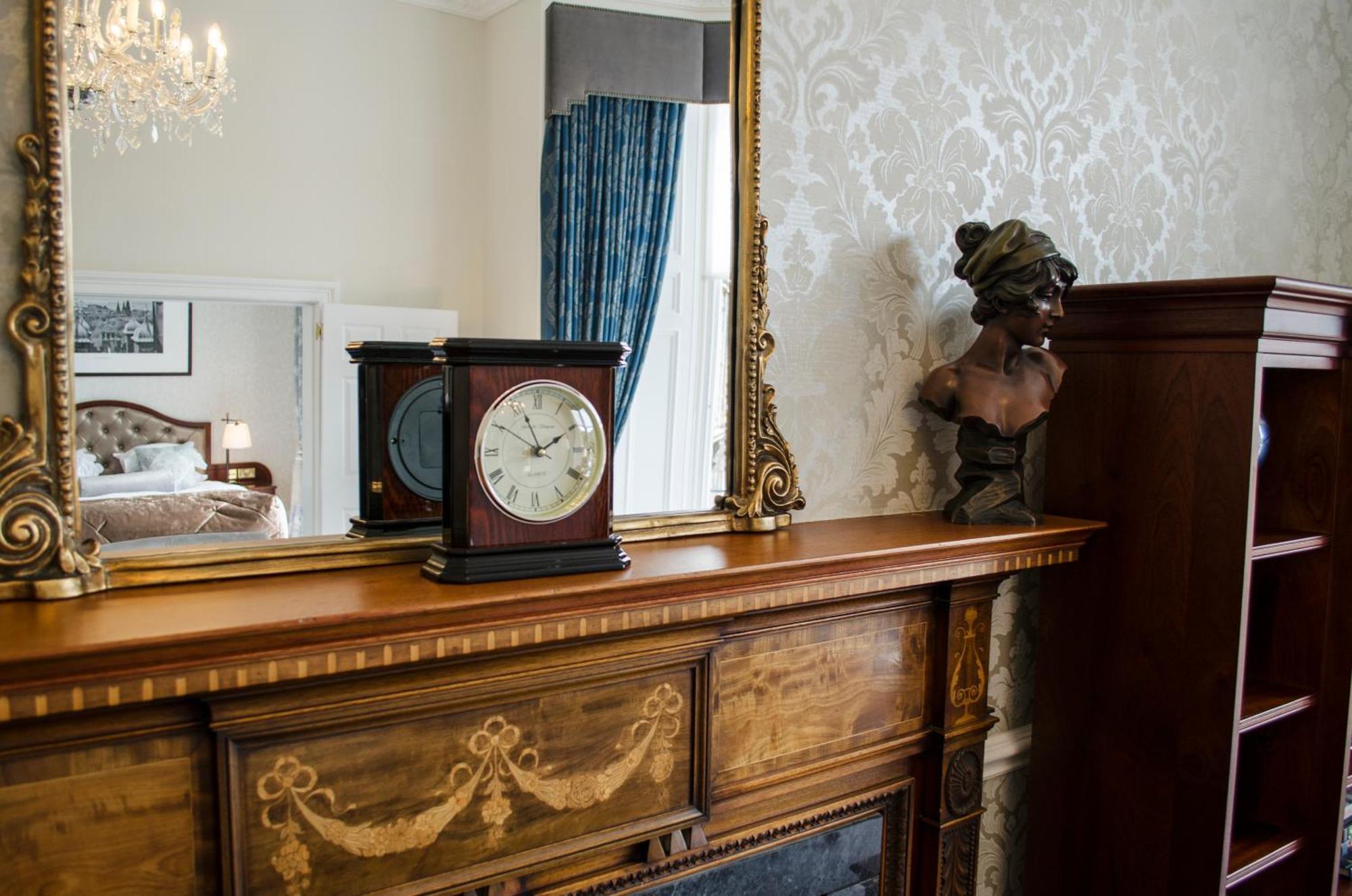 Signature Suite