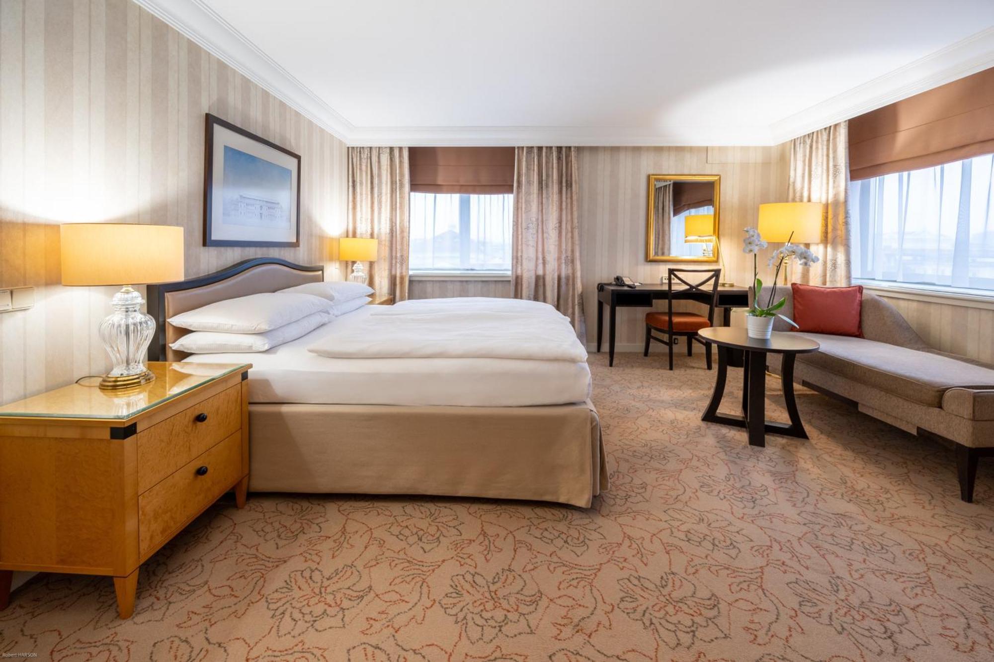 Premium King Room