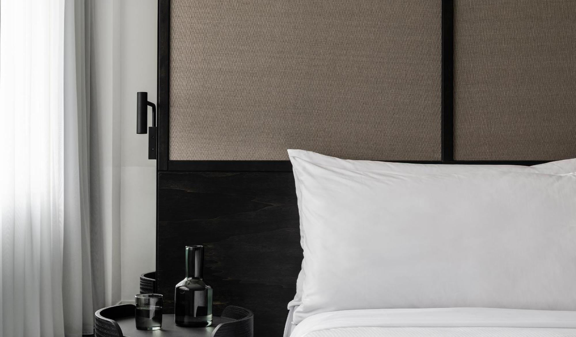 Lancemore King Room – complimentary drinks during hosted hour WiFi