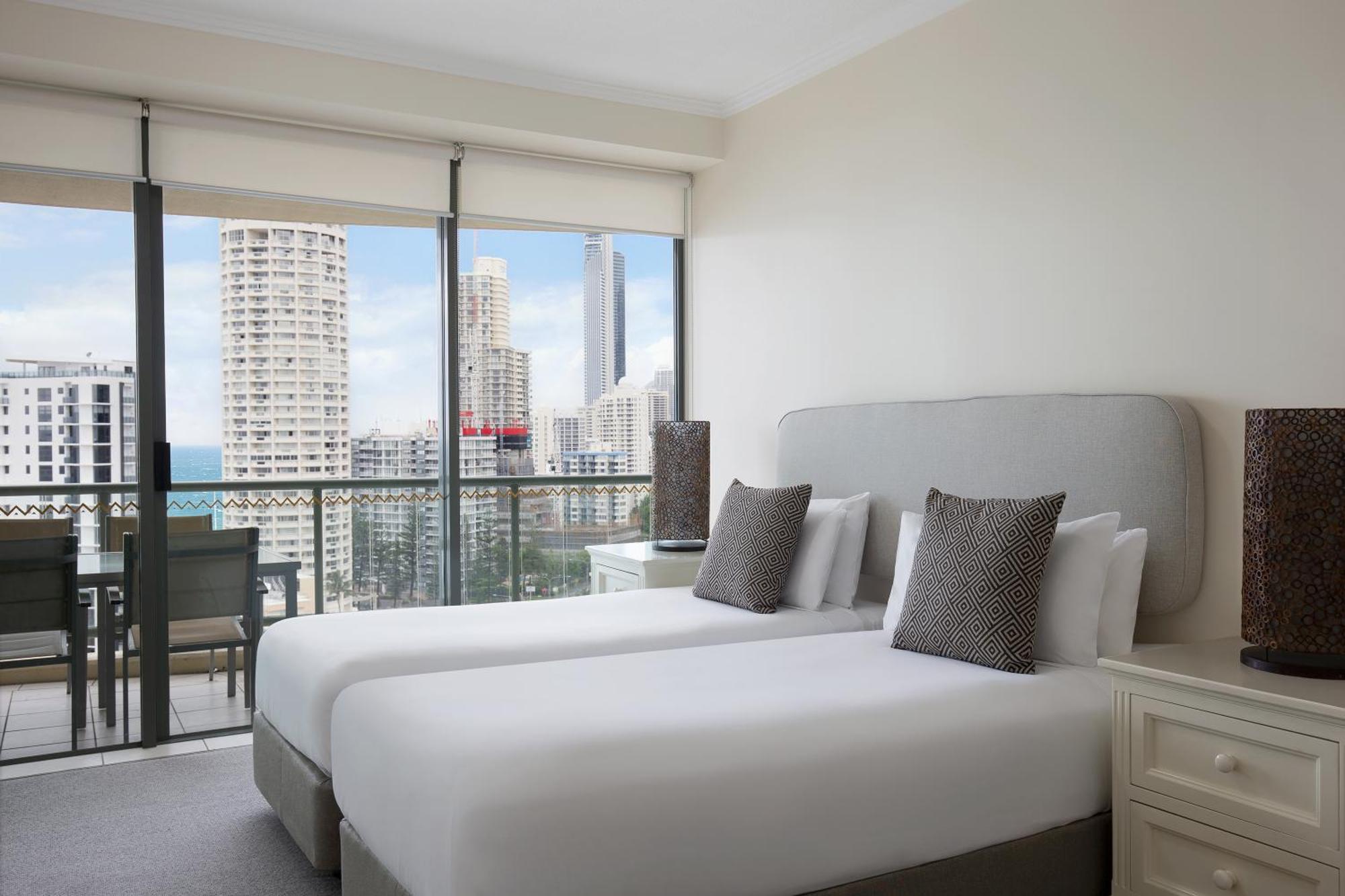 Three-Bedroom Apartment Ocean View