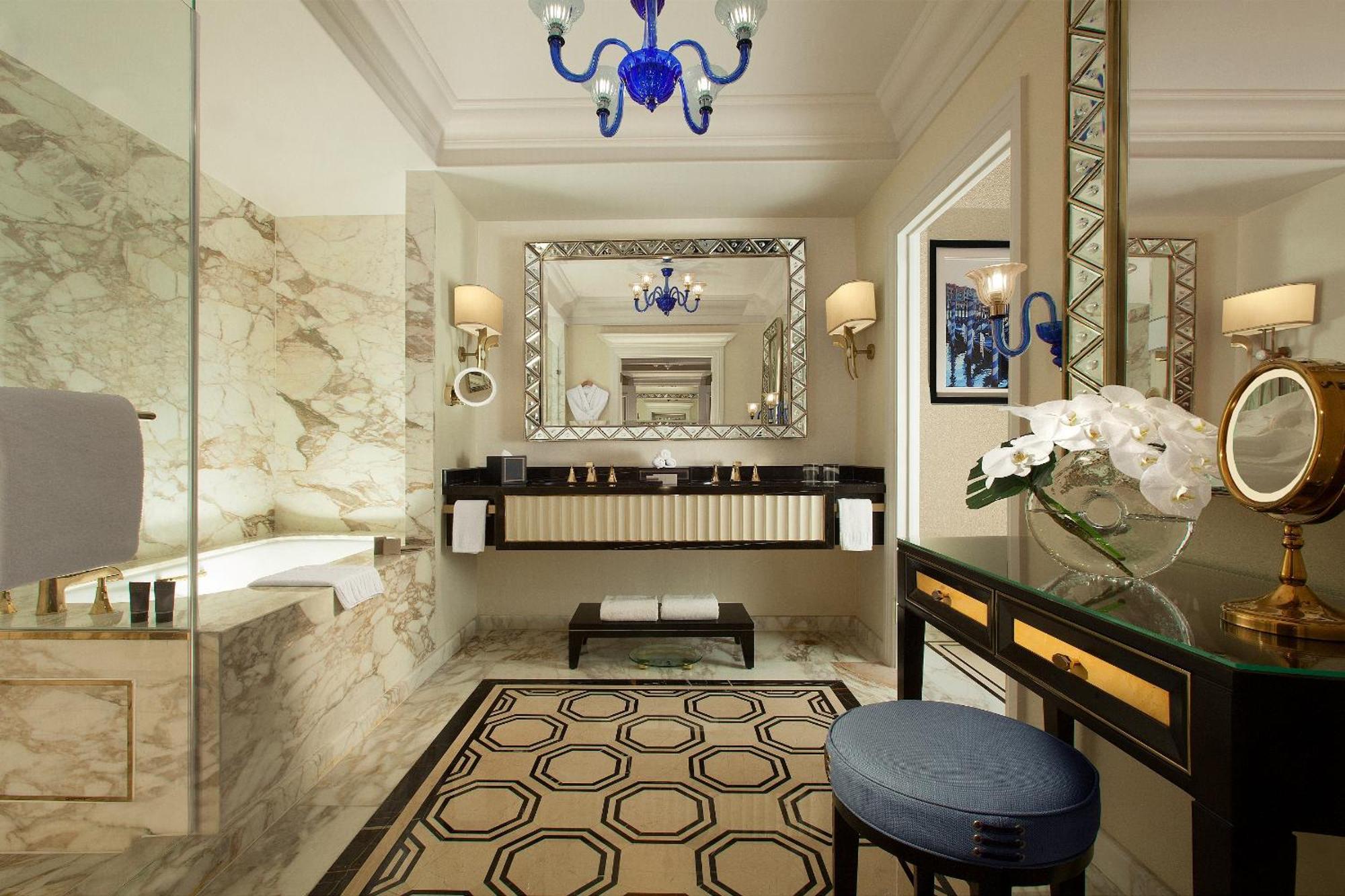 Premio Royale Suite