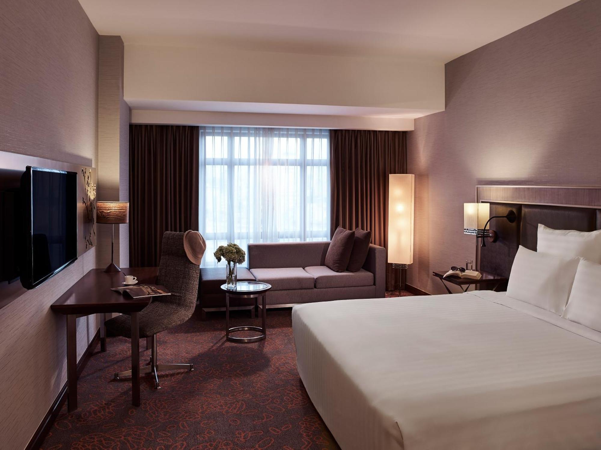 Deluxe King Room with City View,1587500797:JPEG