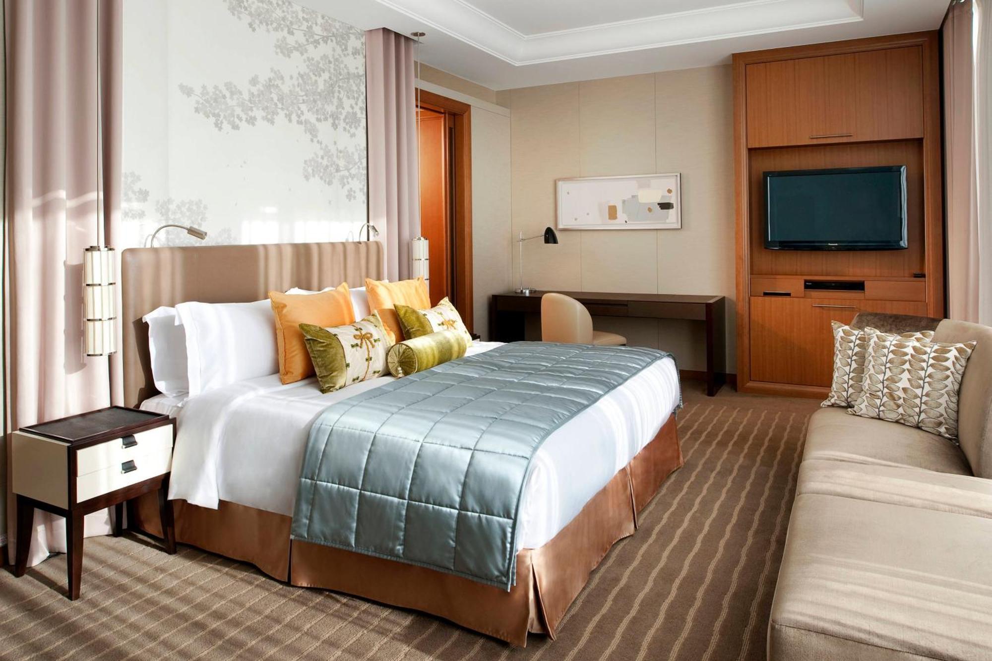 Grand Deluxe King Room with City View,1407207464:JPEG
