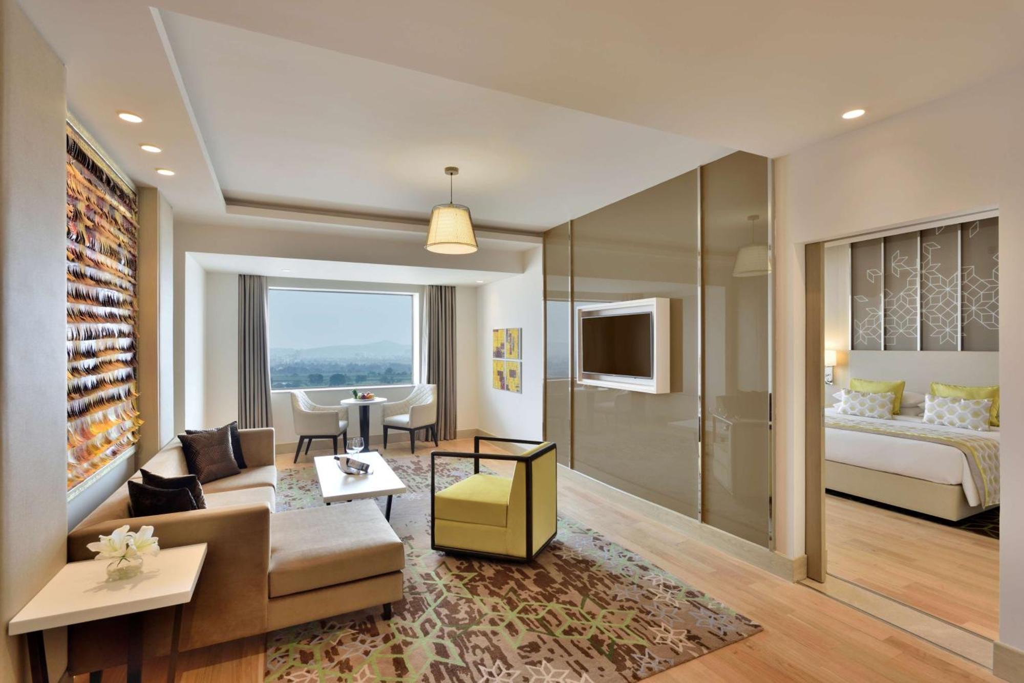 Executive Suite 2 Way Airport Transfers | Dis on F&B Spa | Comp 2 Soft drinks at BAR| Early Check by 11 AM & Late check-out by 3 PM Subject to avl | 4 Pieces Laundry| One comp 30-minute pickleball session per Subject to avl