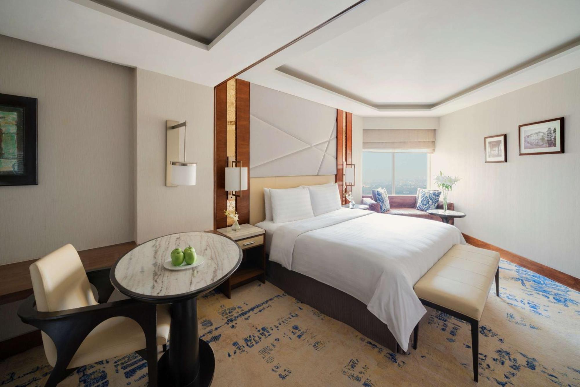 Premier King Room