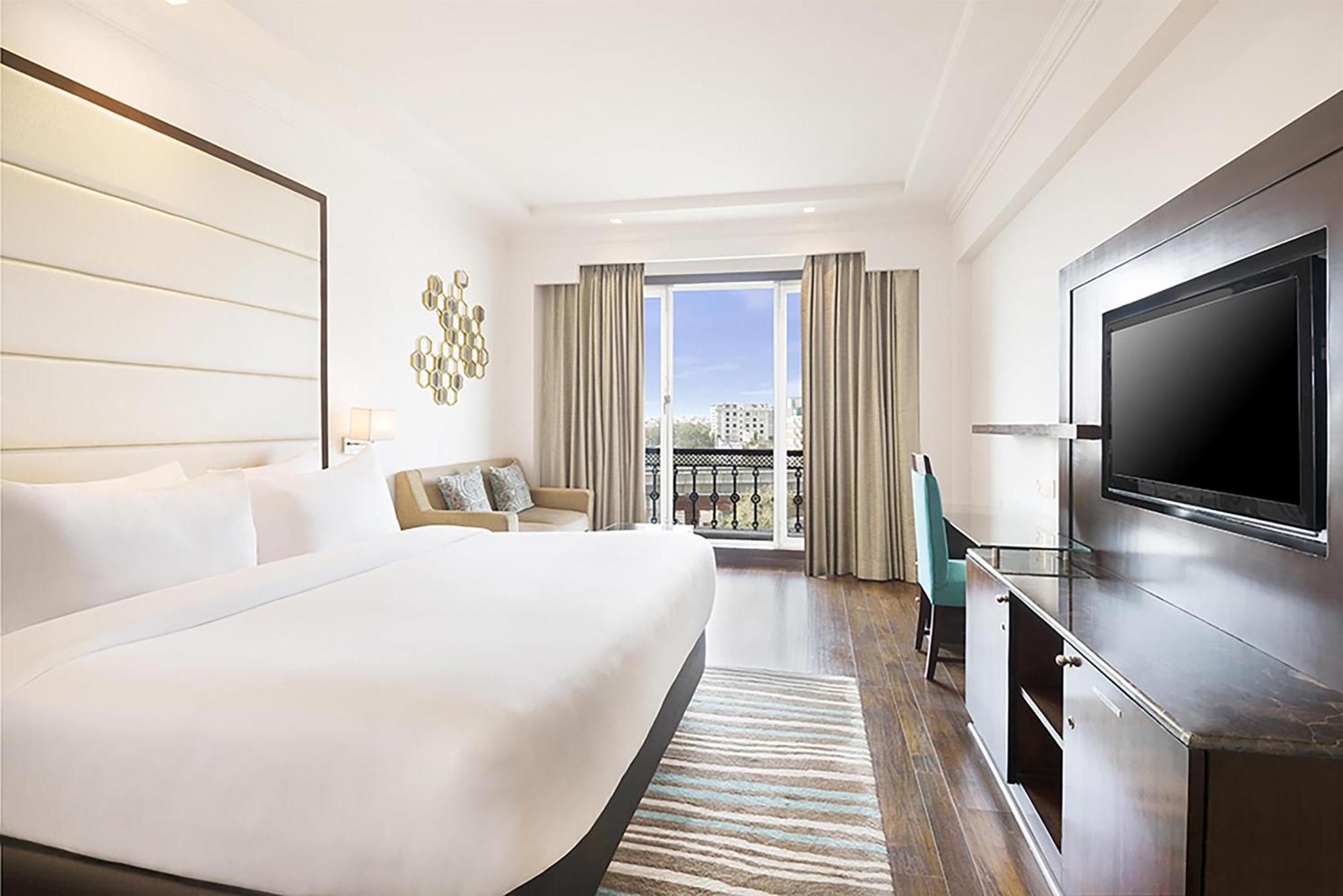 Superior Double Room Enjoy Happy Hours 11 on Beverages 12 PM-6 PM Except Dragon House on Spa Laundry service INR 500 credit on buffet at Mosaic Restaurant