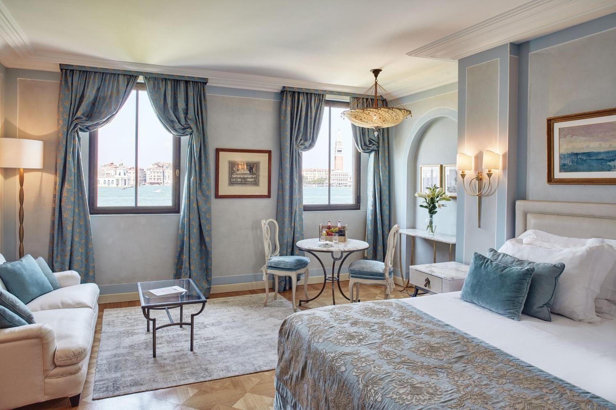 Premium Doppelzimmer mit Blick auf den Markusdom