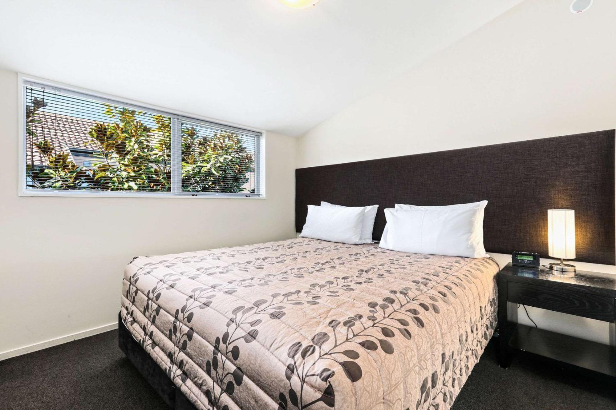 Two-Bedroom King Suite