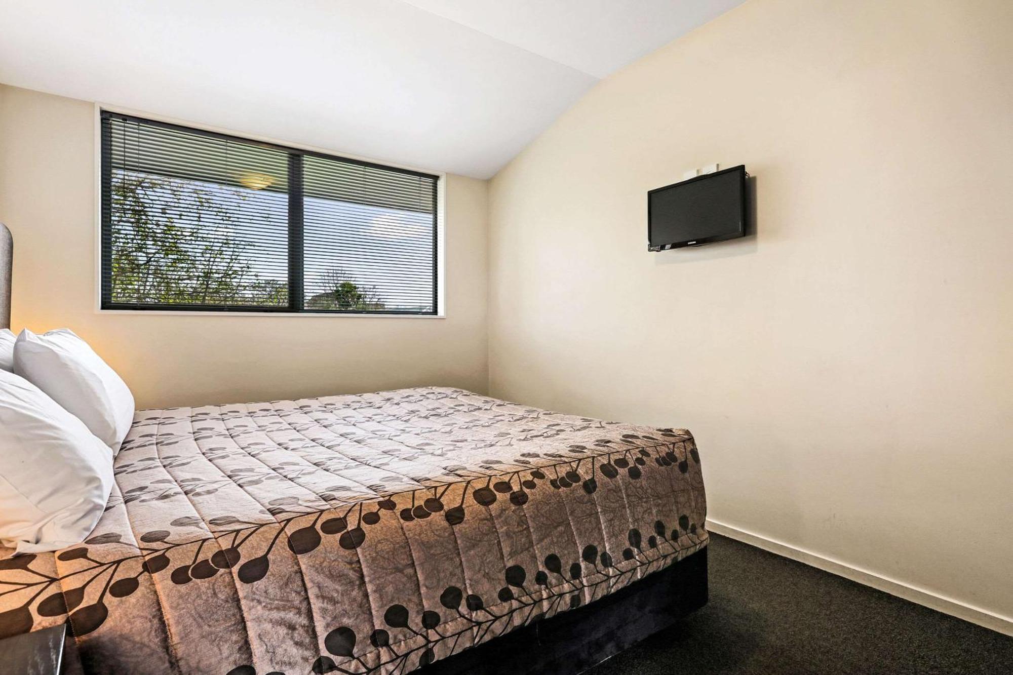 Two-Bedroom King Suite