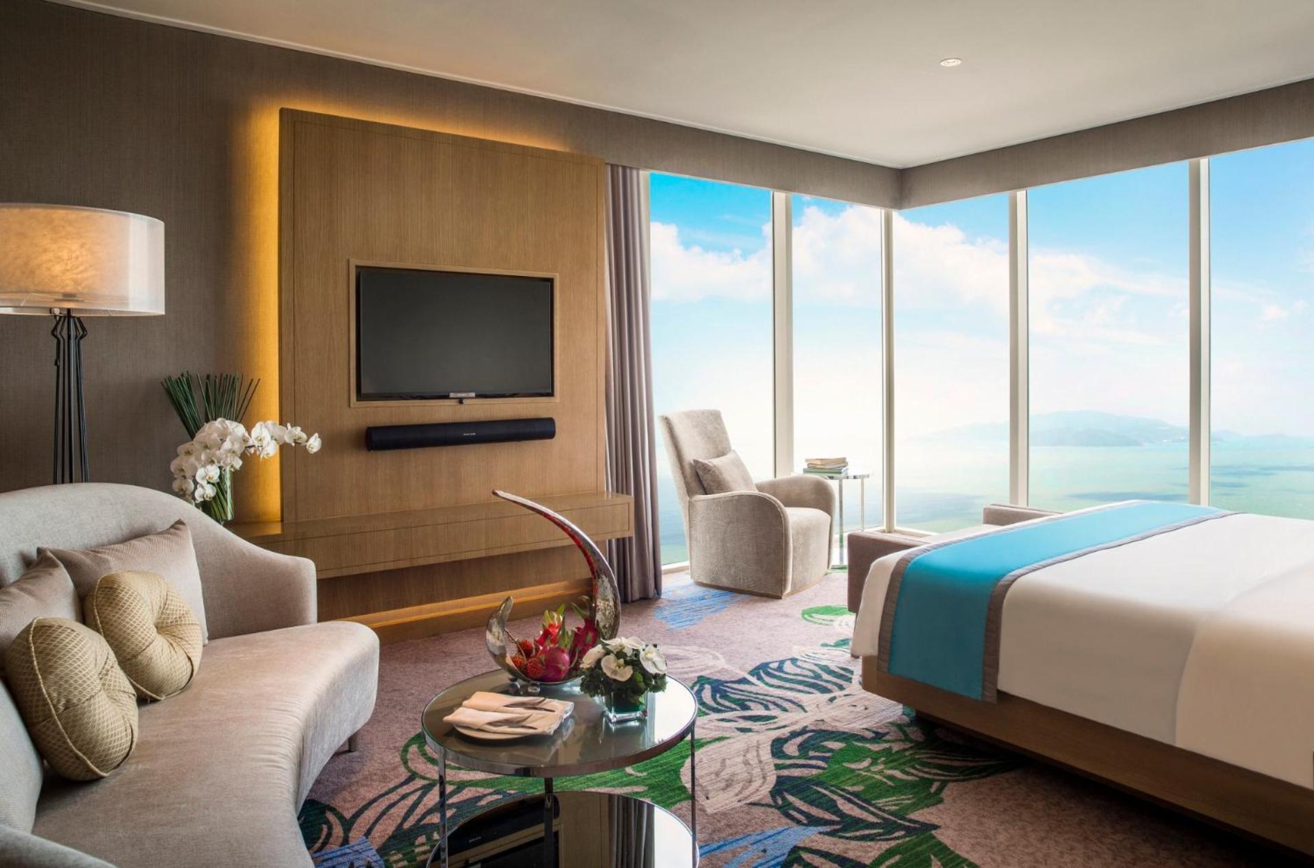 One-Bedroom Suite with Panoramic Ocean View,1717207798:JPEG