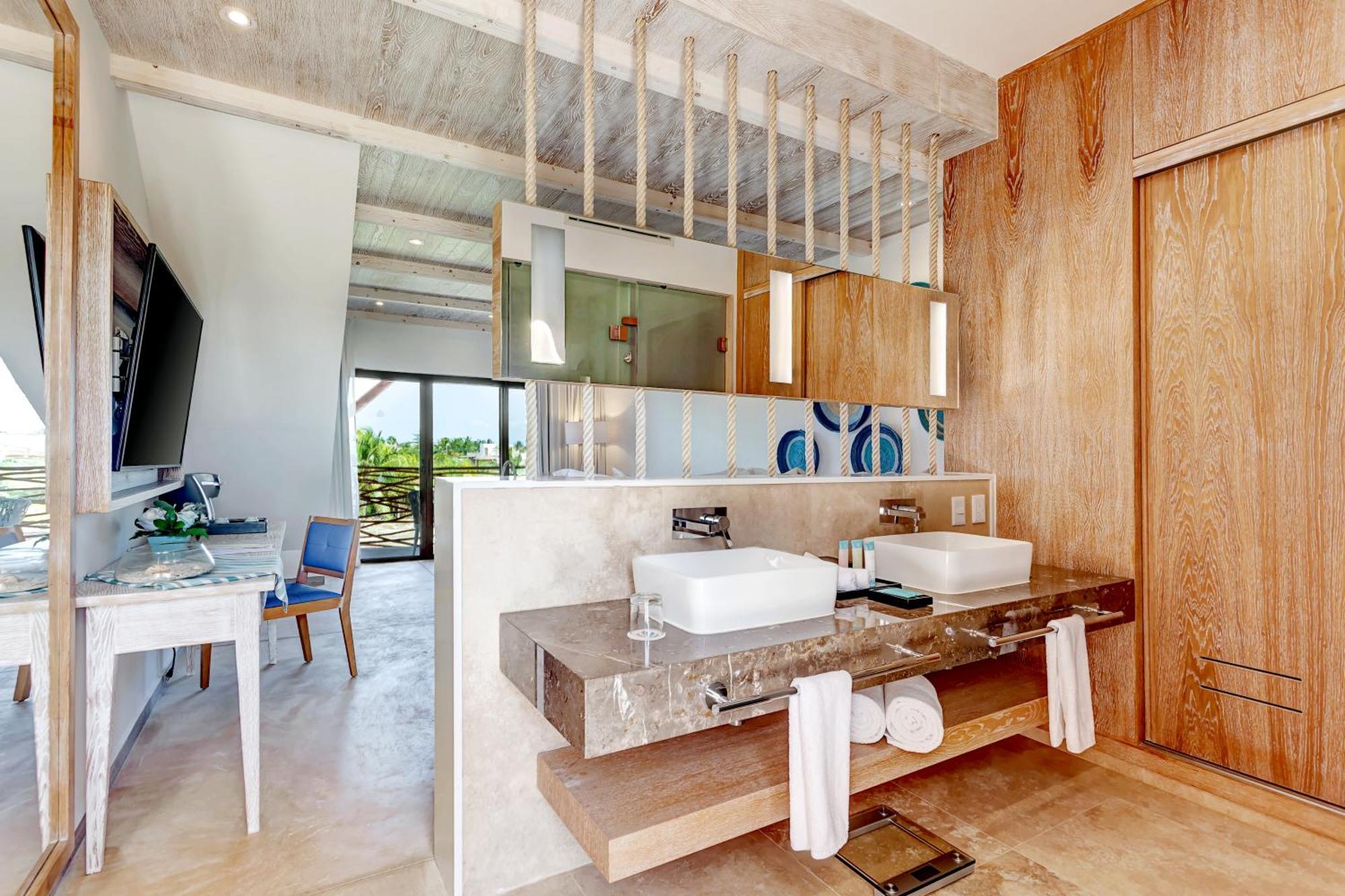 Deluxe Junior Suite Loft Ocean View