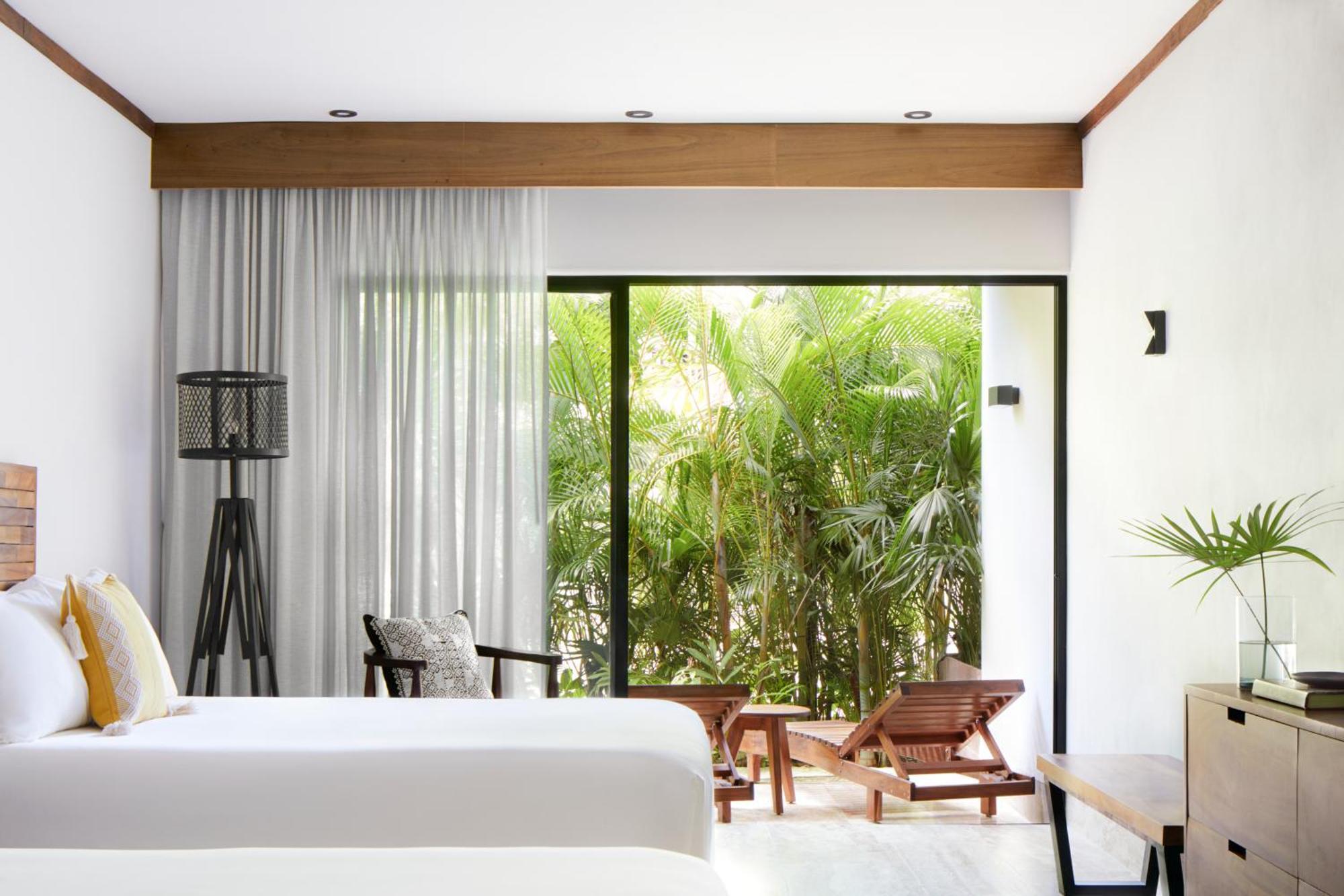 Essential King Room