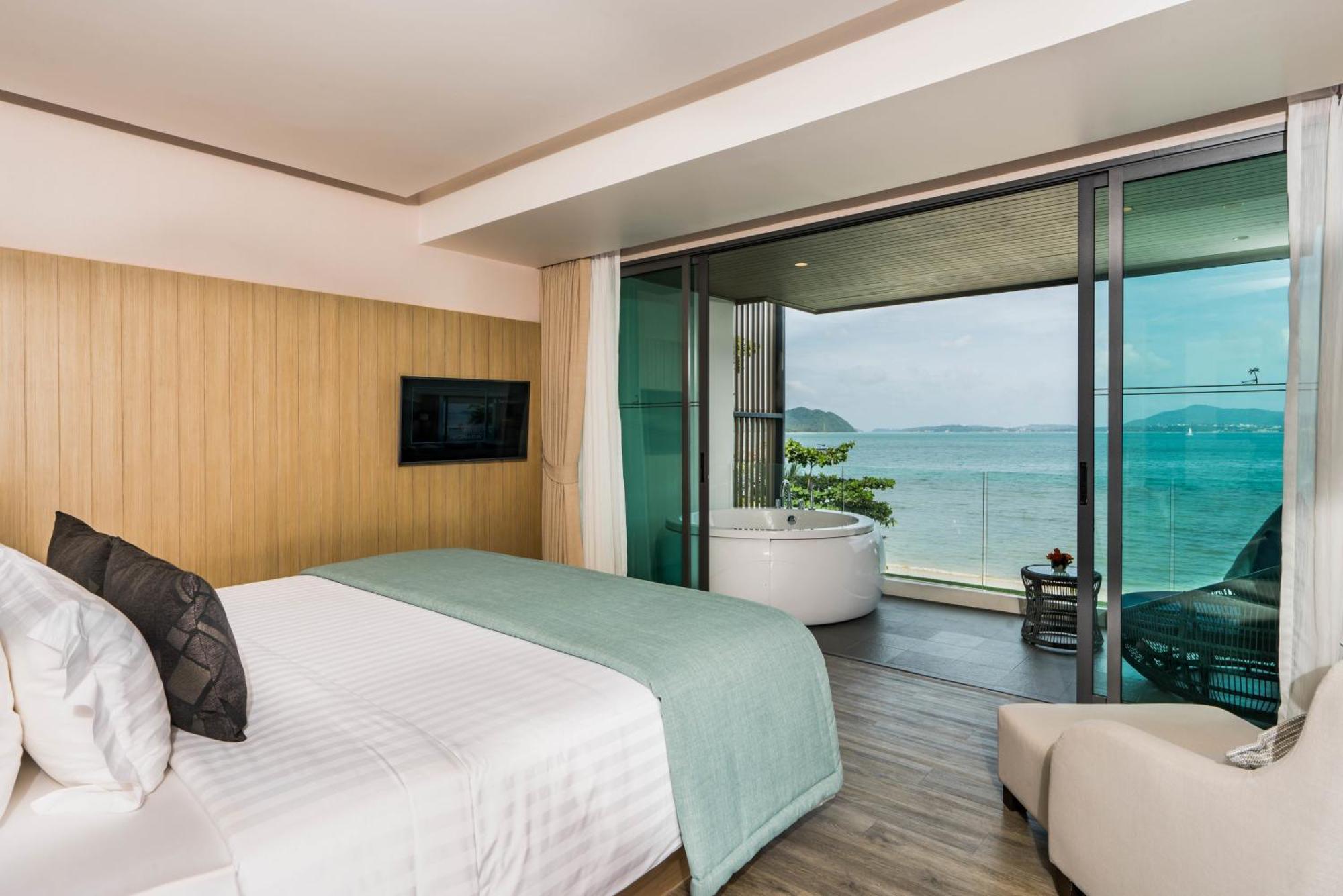 Premier Beach Front Room