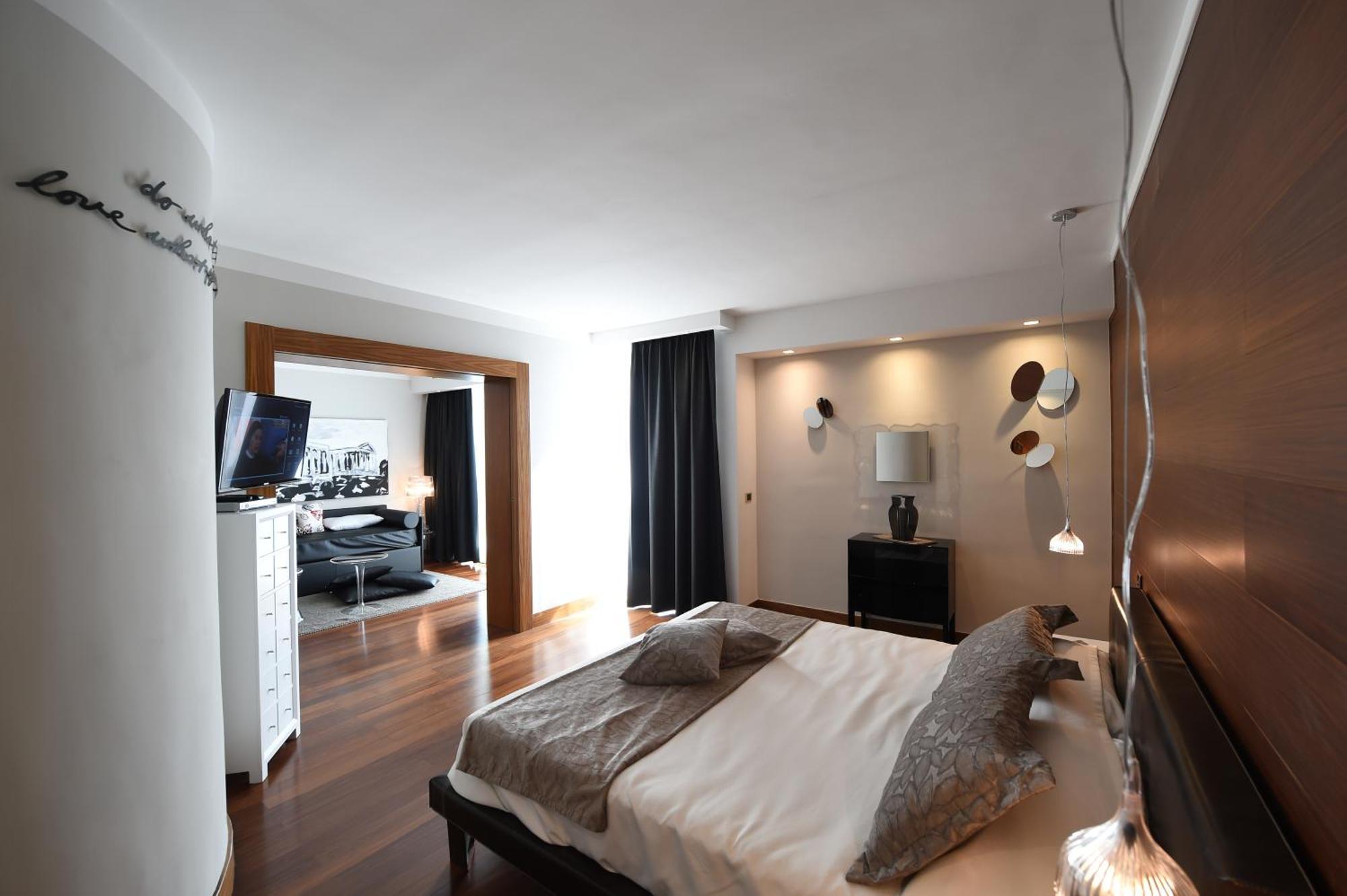 Suite with Sea View