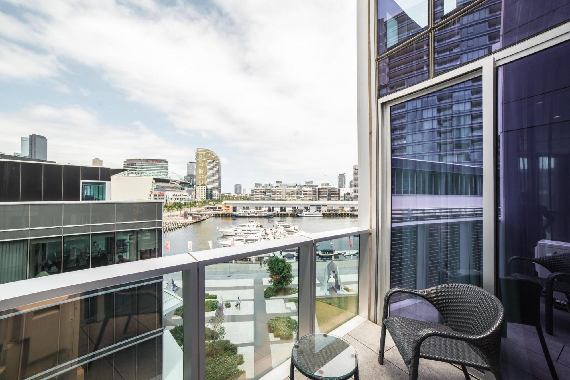 One-Bedroom Apartment Water View
