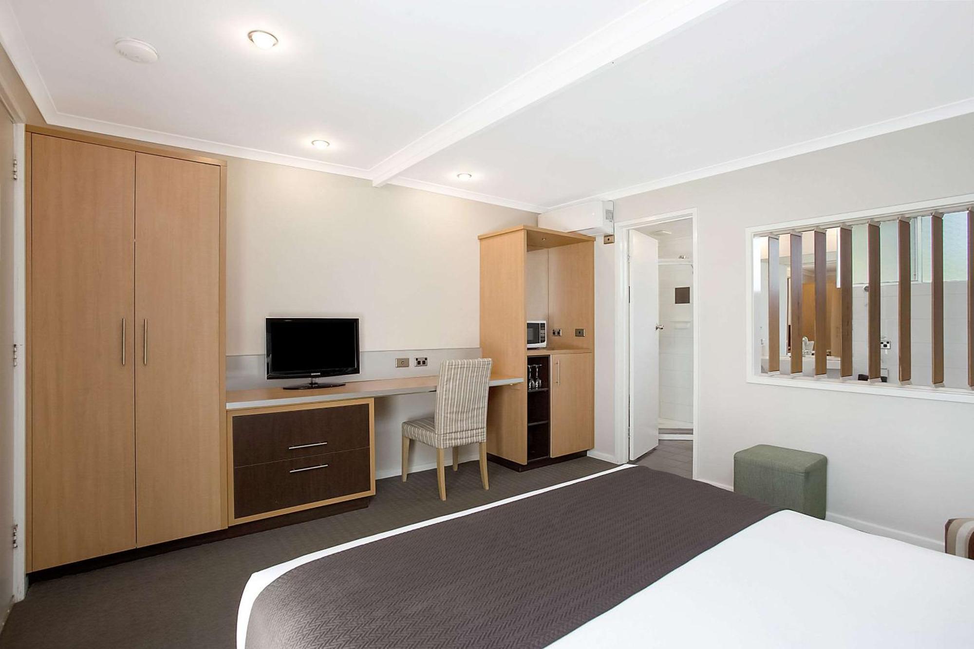 Executive Queen Spa Suite Whirlpool Non smoking
