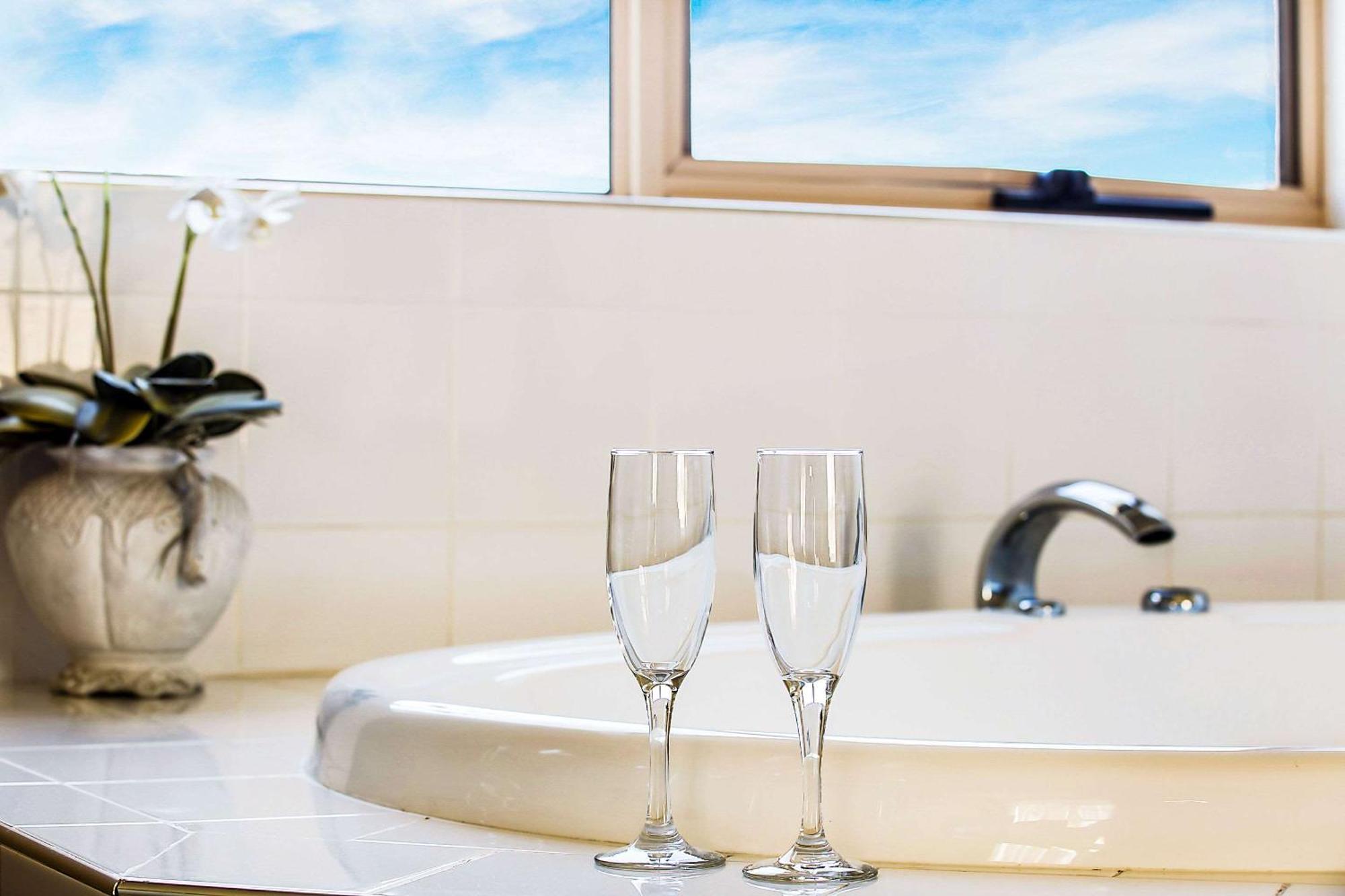 Presidential King Suite Ocean View or Whirlpool Non Smoking