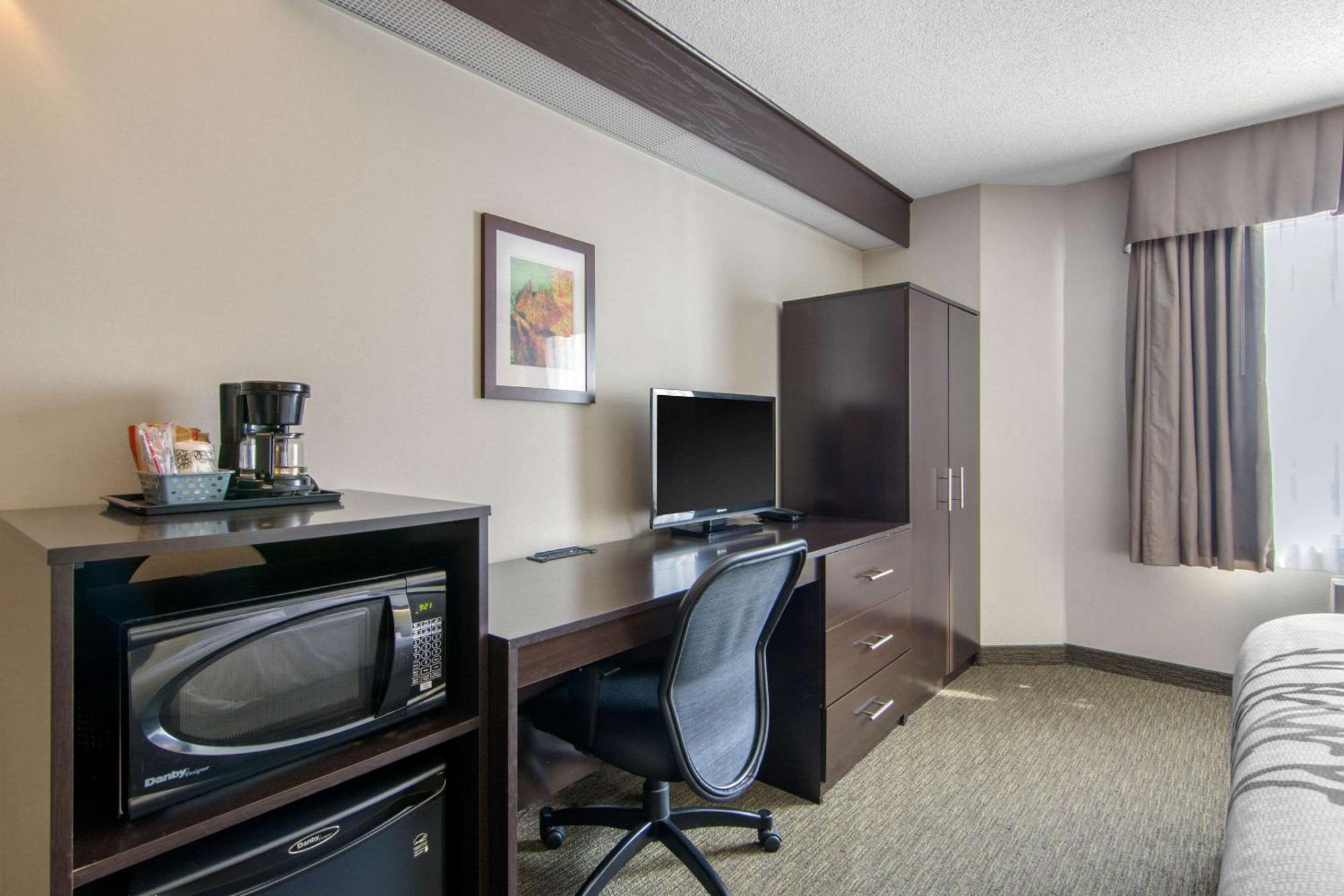 Double Room Two Double Beds Ground Floor
