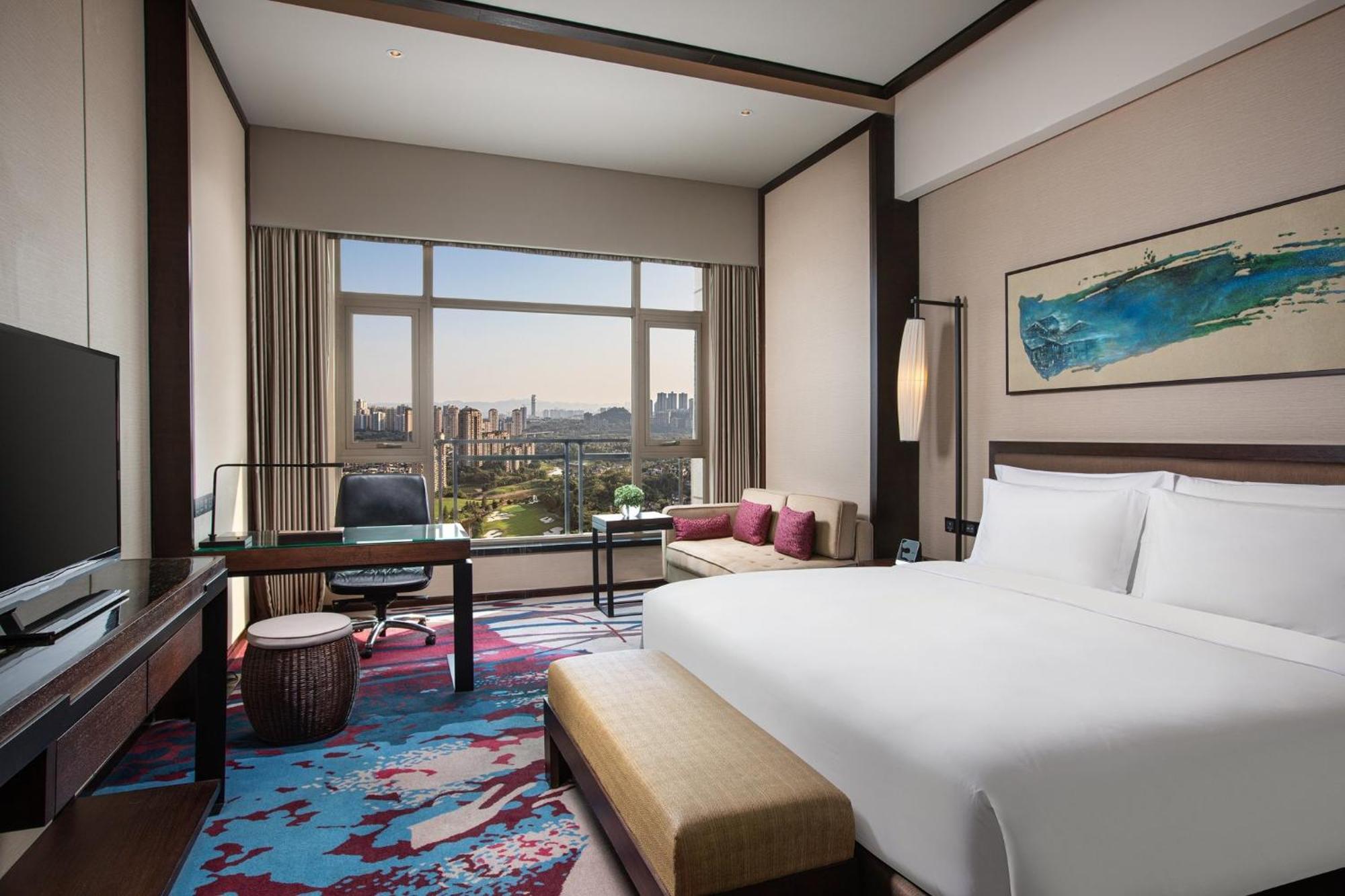 Premium King Room with Golf View