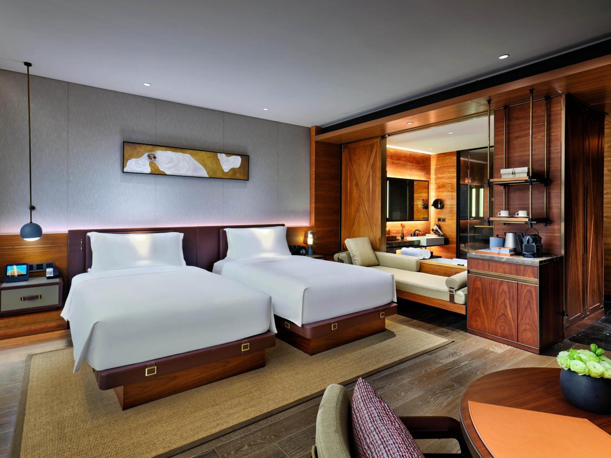 Classic King Room Balcony High Floor