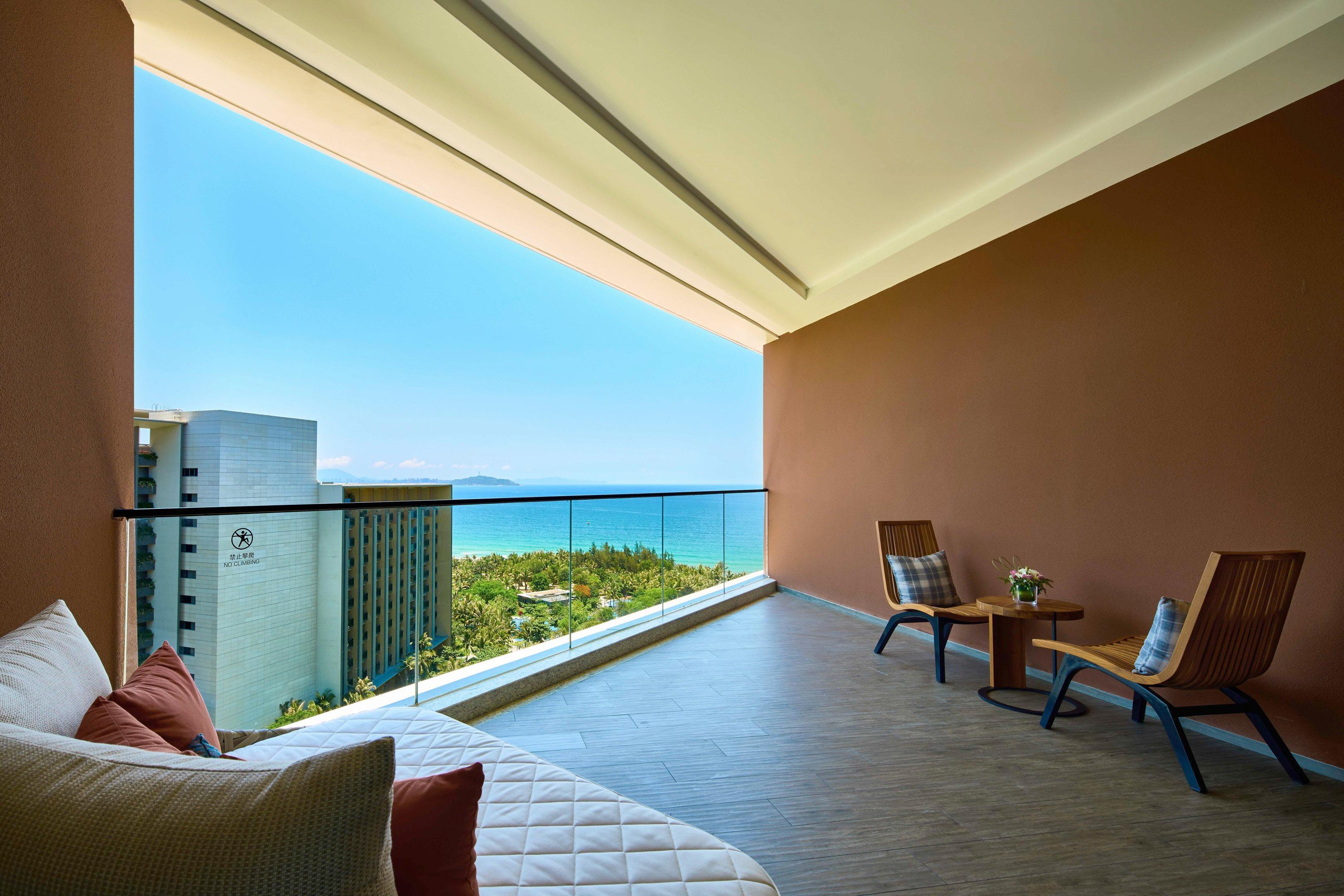 Standard King Room with Ocean View